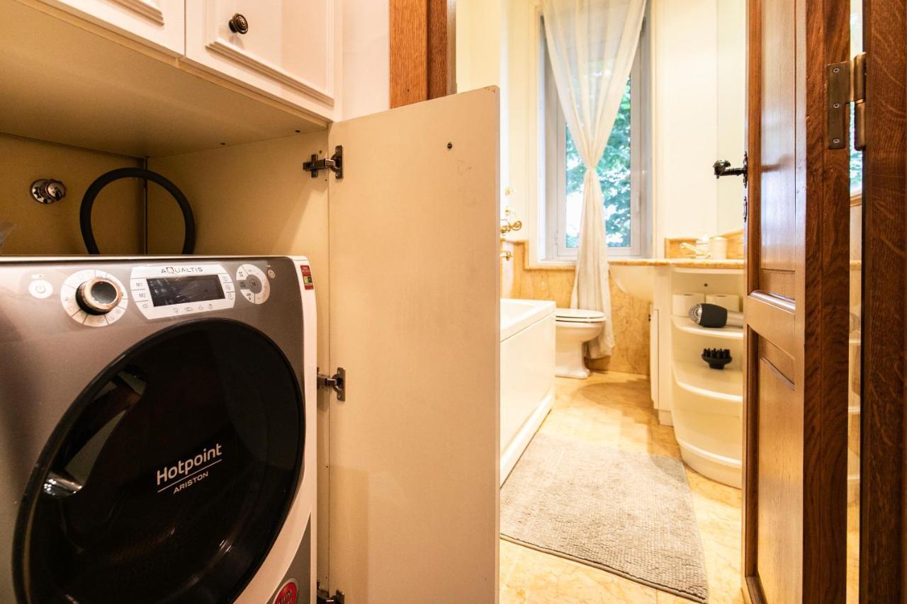Klimt - Jacuzzi 5 Star - Luxury Design Apartment Mediolan Zewnętrze zdjęcie
