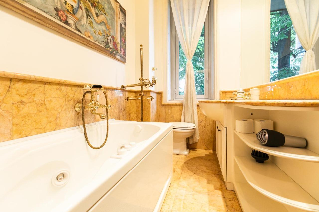 Klimt - Jacuzzi 5 Star - Luxury Design Apartment Mediolan Zewnętrze zdjęcie