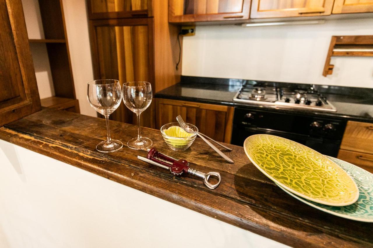 Klimt - Jacuzzi 5 Star - Luxury Design Apartment Mediolan Zewnętrze zdjęcie
